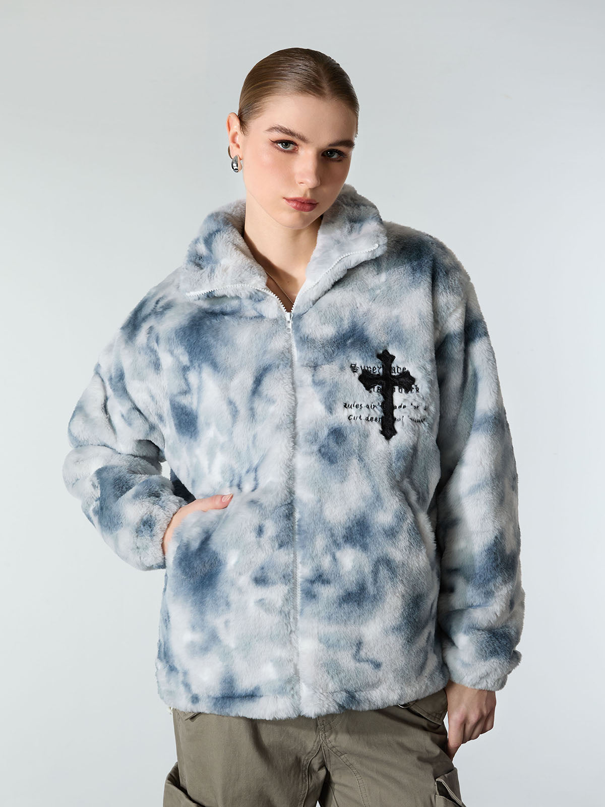 Jaqueta Pavtros Studios Gothic Cross Fleece Jacket