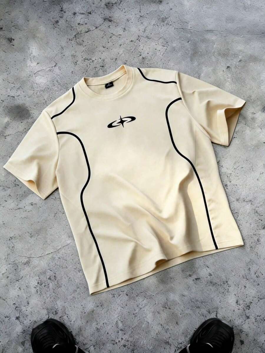 Camiseta Pavtros Folgado Estampa Gráfica Recorte