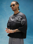 Camiseta Swavvy Signature Calligraphy