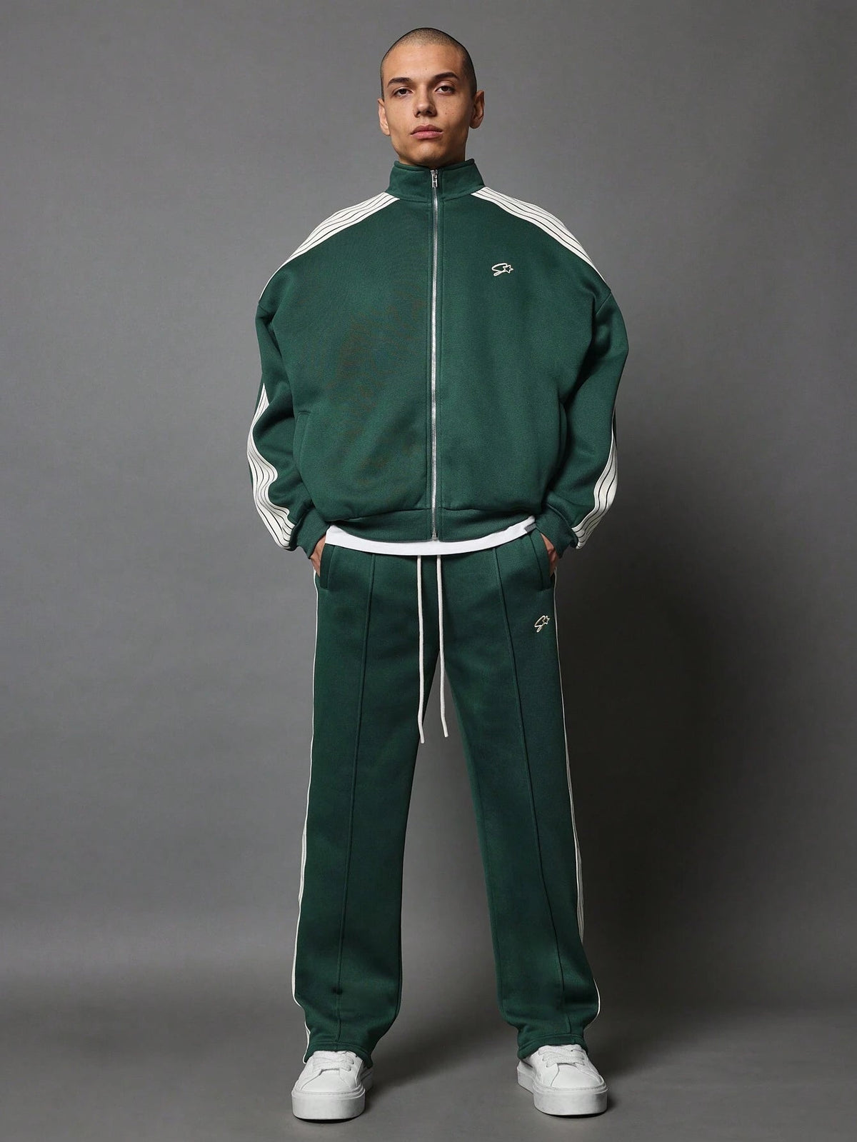 Conjunto Pavtros Vintage Varsity Track Co-Ord