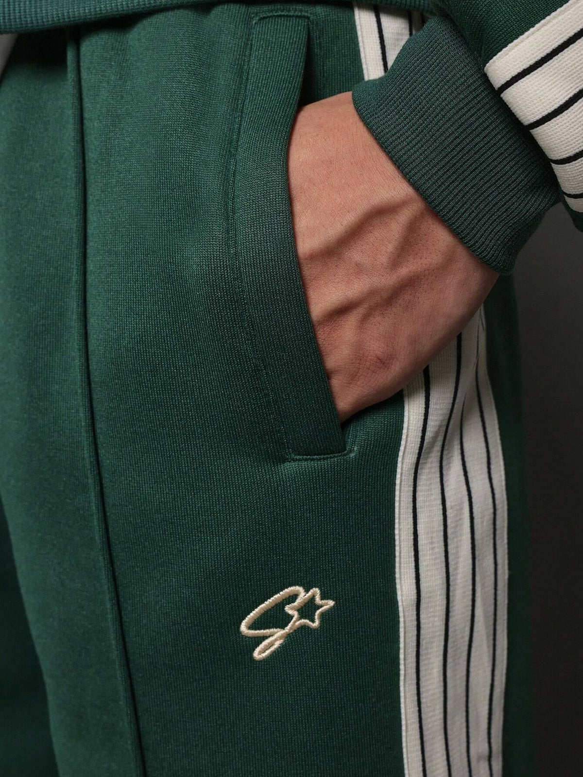 Conjunto Pavtros Vintage Varsity Track Co-Ord