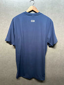 Camiseta Wats Logo Boton Azul Jeans