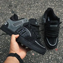 Hocks Bold Carbon